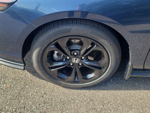 Used 2025 Honda Accord SE image 37