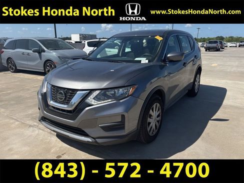 Used 2019 Nissan Rogue S image 1