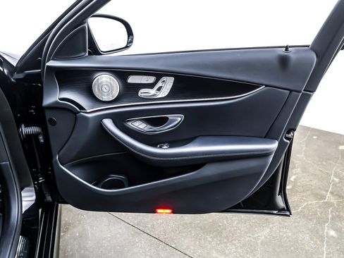 Used 2022 Mercedes-Benz E 350 Sedan image 25
