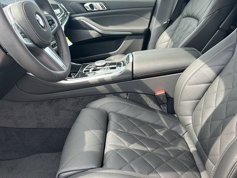 New 2026 BMW X5 xDrive40i w/ M Sport Package image 10