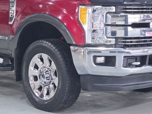 Used 2017 Ford F350 Lariat w/ Chrome Package image 3