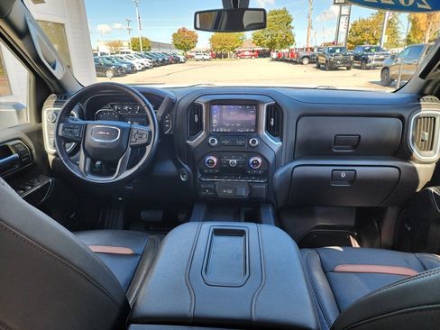 Used 2022 GMC Sierra 2500 AT4 w/ AT4 Preferred Package image 17