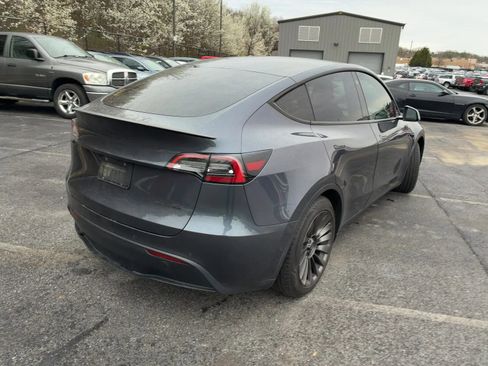 Used 2021 Tesla Model Y Performance image 2