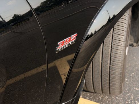 Used 2020 Dodge Charger Scat Pack RWD image 4