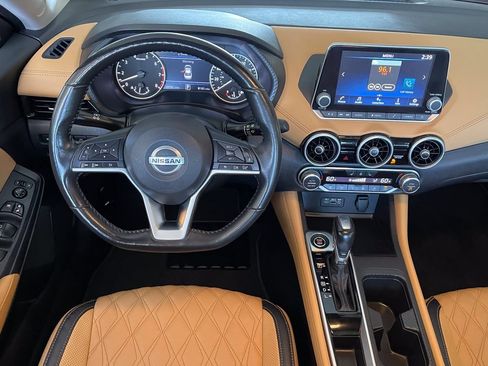 Used 2023 Nissan Sentra SV w/ SV Premium Package FWD image 11