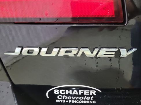 Used 2016 Dodge Journey SE image 48