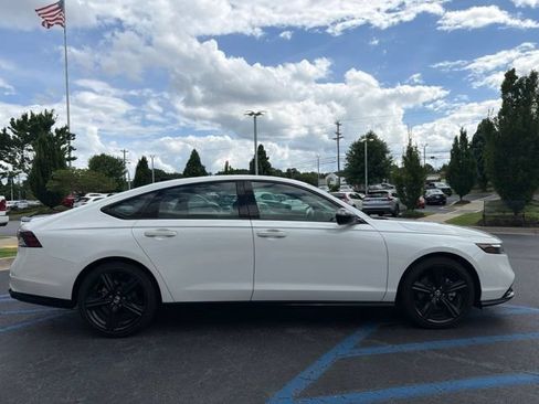 Used 2023 Honda Accord Sport image 5