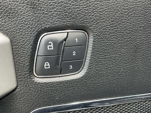 Used 2017 Ford F150 Lariat AWD/4WD image 26