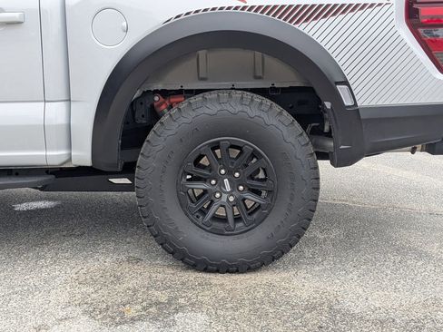 Used 2025 Ford F150 Raptor image 11