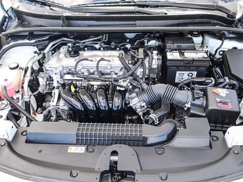 Used 2021 Toyota Corolla LE image 24