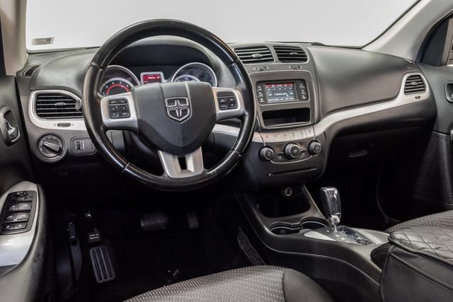 Used 2020 Dodge Journey SE w/ SE Popular Equipment Group FWD image 7