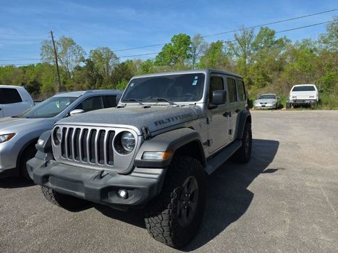 Used 2020 Jeep Wrangler Unlimited Sport image 1