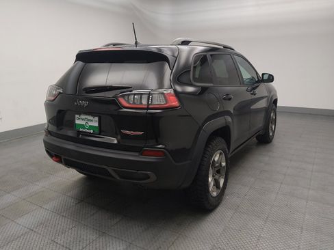 Used 2019 Jeep Cherokee Trailhawk AWD/4WD image 9