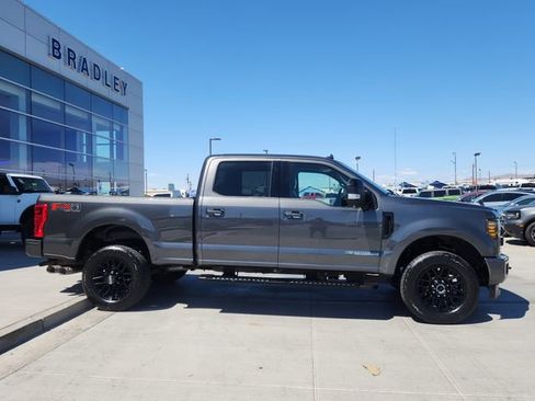 Used 2019 Ford F250 Lariat w/ Lariat Ultimate Package image 4