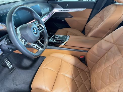 Certified 2023 BMW 740i w/ Parking Assistance Package RWD image 4