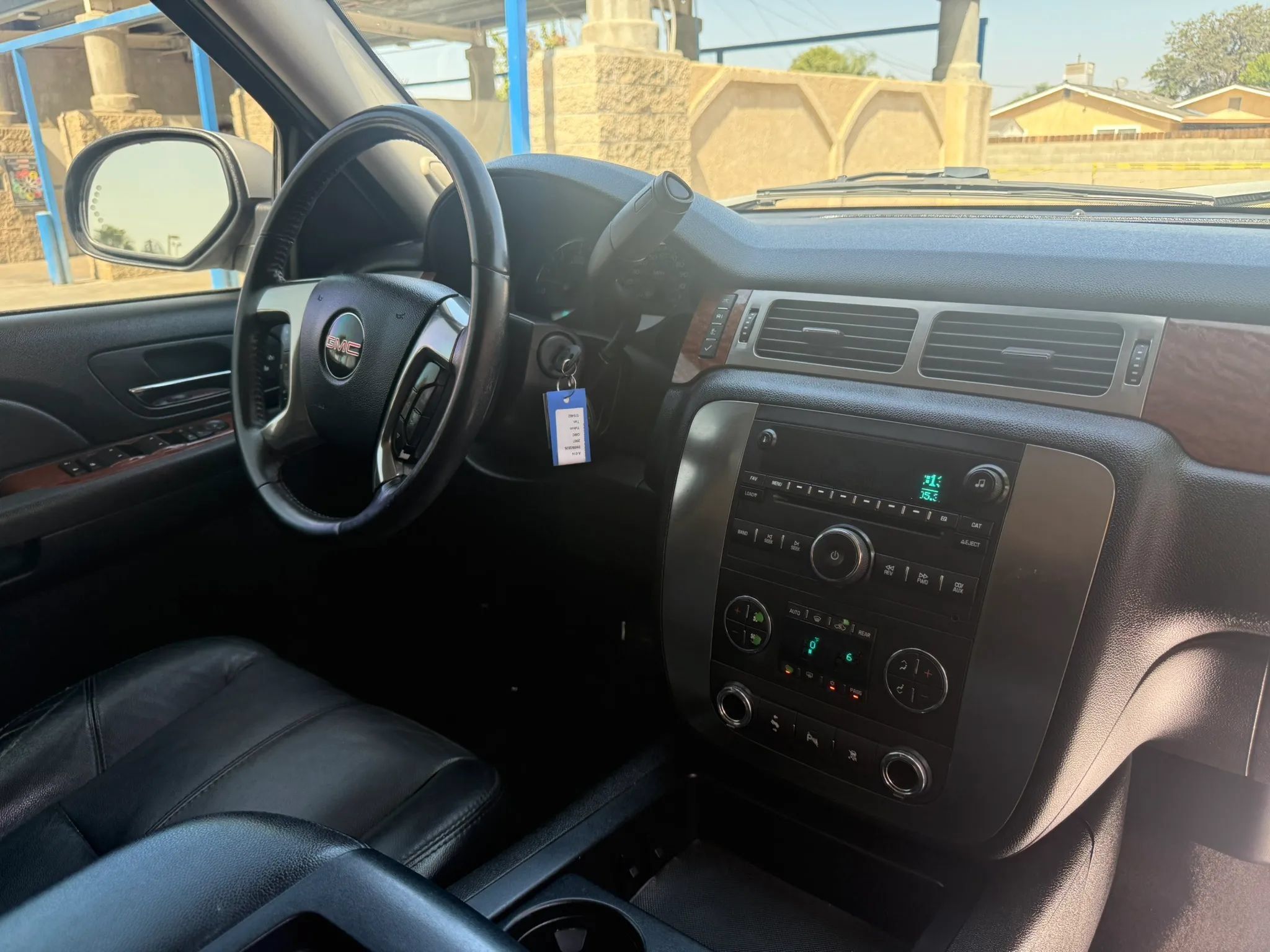 Used 2007 GMC Yukon SLT w/ SLT Preferred Equipment Group RWD image 18