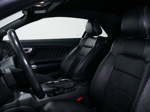 Used 2022 Ford Mustang Premium RWD image 15