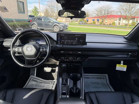 Used 2024 Honda Accord Sport image 2
