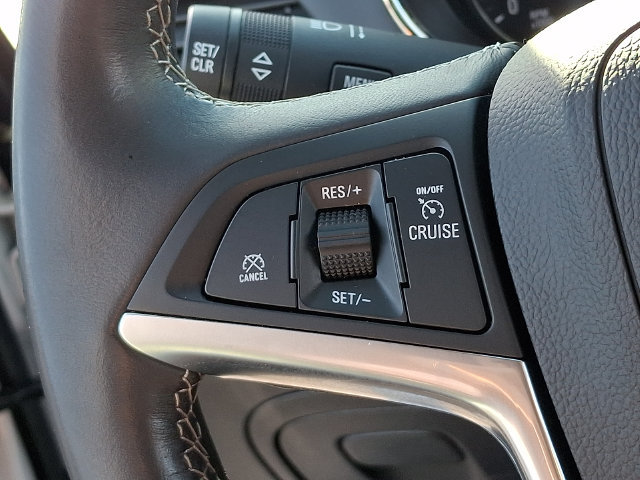 Used 2022 Buick Encore Preferred w/ Safety Package AWD/4WD image 19