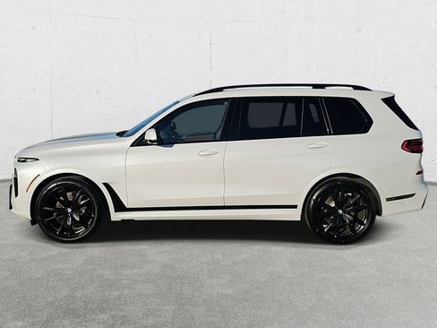Used 2025 BMW X7 xDrive40i w/ M Sport Package image 8