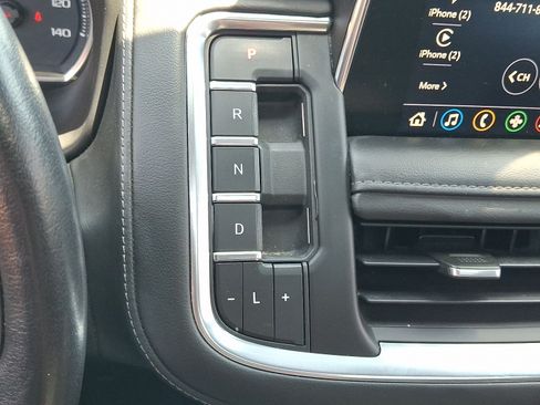 Used 2021 Chevrolet Suburban LT w/ LT Signature Package AWD/4WD image 17