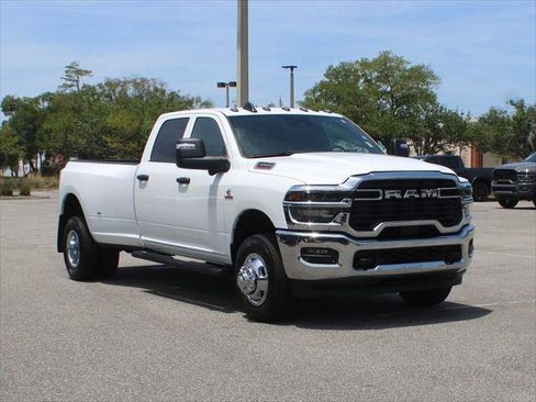 Certified 2026 RAM 3500 Tradesman AWD/4WD image 2