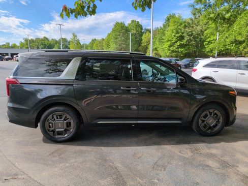 New 2026 Kia Carnival SX FWD image 8