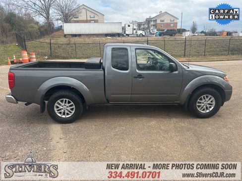 Used 2018 Nissan Frontier SV image 10