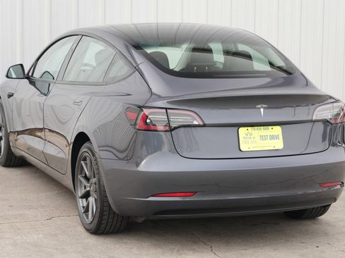 Used 2023 Tesla Model 3 Standard Range image 50
