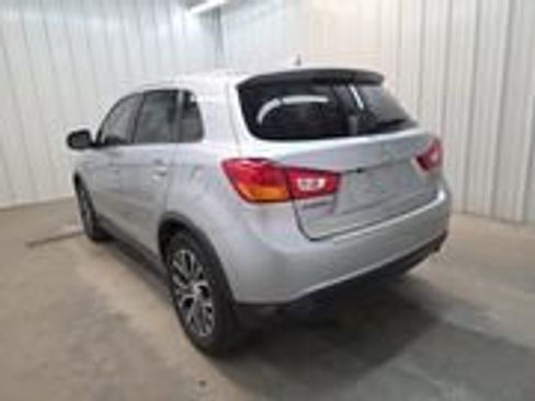 Used 2017 Mitsubishi Outlander Sport SE AWD/4WD image 2