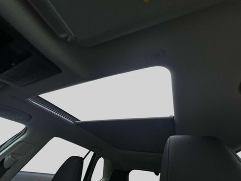 Certified 2026 Toyota RAV4 XLE Premium w/ Panoramic Sun Roof Package AWD/4WD image 37