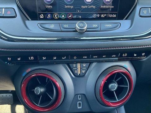 Used 2021 Chevrolet Blazer RS w/ Enhanced Convenience Package image 15