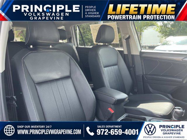 Used 2023 Volkswagen Tiguan SE FWD image 28