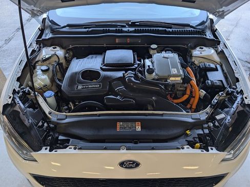 Used 2020 Ford Fusion Titanium image 17
