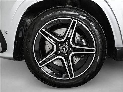 Certified 2026 Mercedes-Benz GLS 450 4MATIC image 27