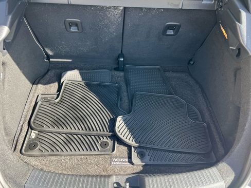 Used 2013 Volkswagen Beetle 2.5 image 34