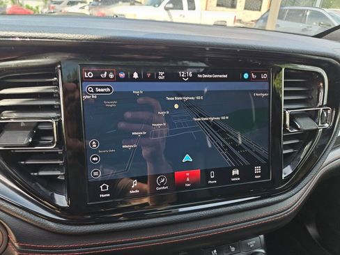 Used 2025 Dodge Durango GT AWD/4WD image 21