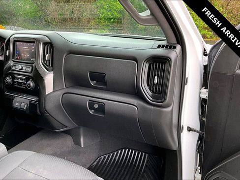 Used 2020 Chevrolet Silverado 1500 Custom image 26