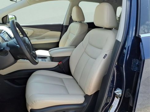 Used 2023 Nissan Murano SV AWD/4WD image 12