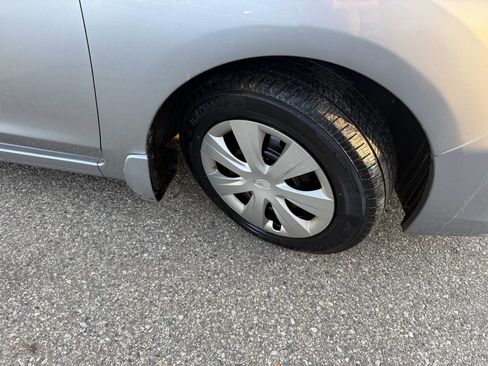 Used 2013 Subaru Impreza 2.0i image 5