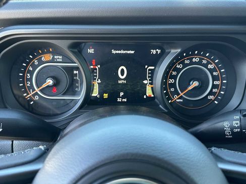 New 2026 Jeep Wrangler Unlimited Rubicon w/ Safety Group image 27