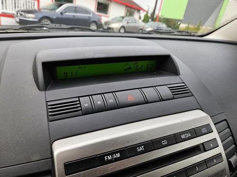 Used 2009 MAZDA MAZDA5 Sport image 17