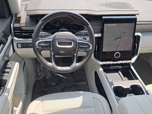 Used 2024 GMC Acadia Denali w/ Super Cruise Package FWD image 11
