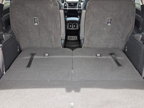 Certified 2023 Kia Sorento EX image 23