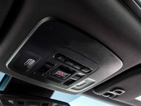 Used 2021 Toyota Avalon XLE w/ Moonroof Package image 37