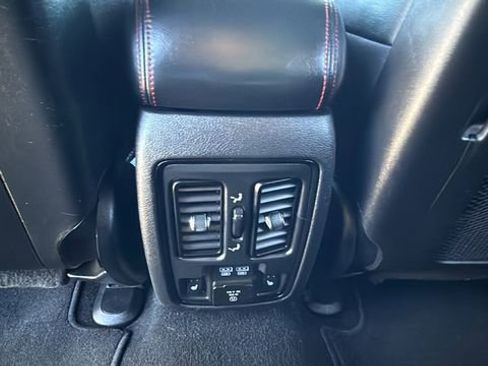 Used 2023 Dodge Durango GT image 25