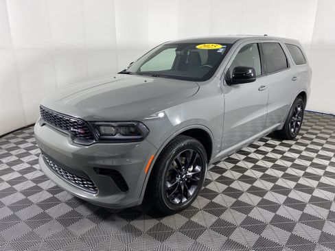 Used 2025 Dodge Durango GT AWD/4WD image 10