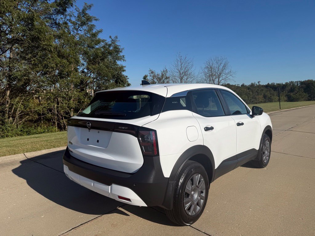 Used 2026 Nissan Kicks S FWD image 3
