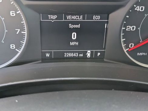 Used 2018 GMC Terrain SLE AWD/4WD image 8
