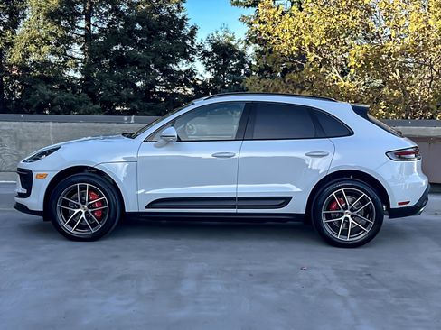 New 2026 Porsche Macan S image 2